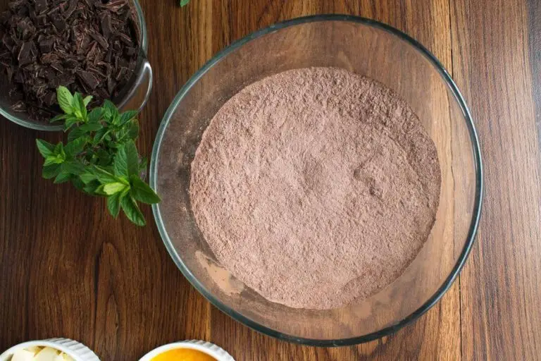 Step 1 - Chocolate Mint Crinkle Cookies