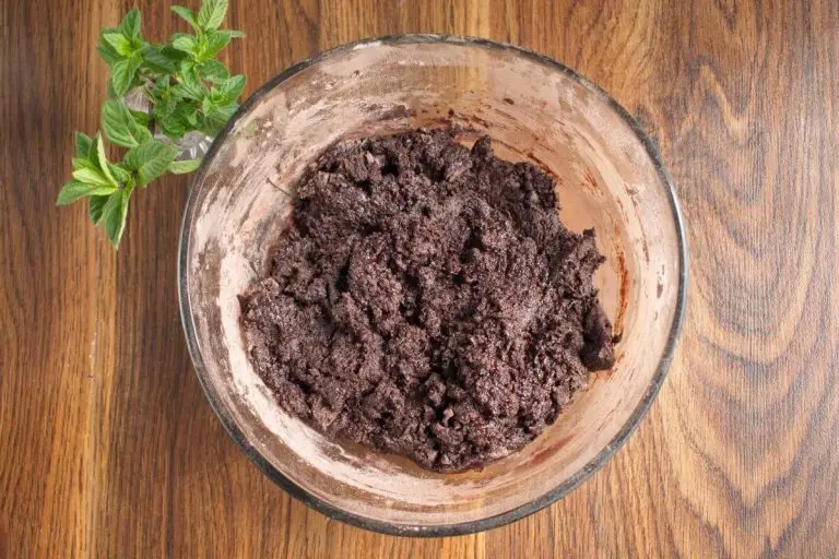 Step 6 - Chocolate Mint Crinkle Cookies