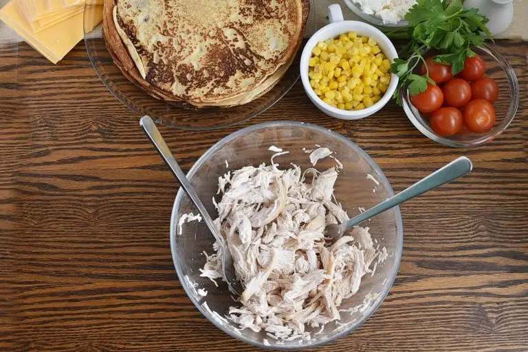 Step 3 - Crêpes Stuffed with Chicken & Cream Cheese