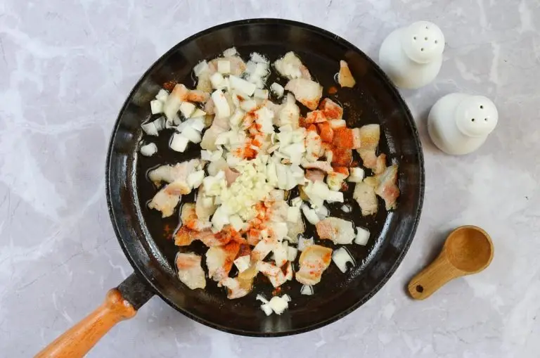 Step 2 - Easy Tortellini Amatriciana