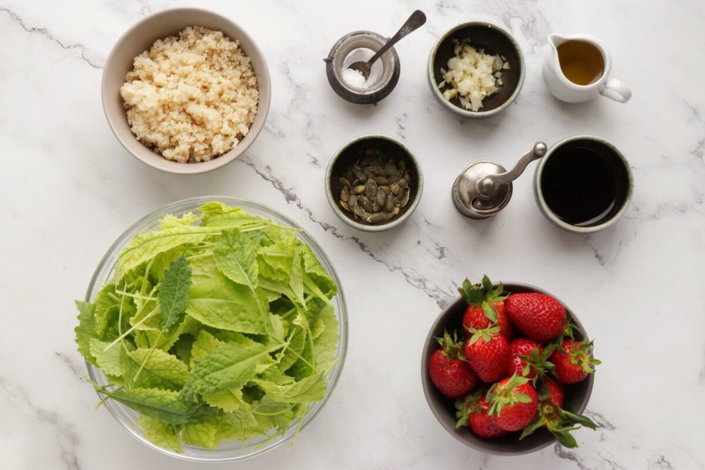 Kale Breakfast Salad with Quinoa & Strawberries Recipe Cook.me Recipes