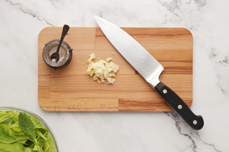Kale Breakfast Salad with Quinoa & Strawberries Recipe Cook.me Recipes