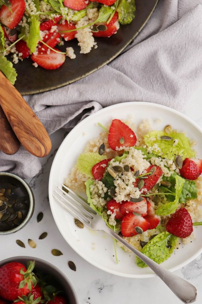 Kale Breakfast Salad with Quinoa & Strawberries