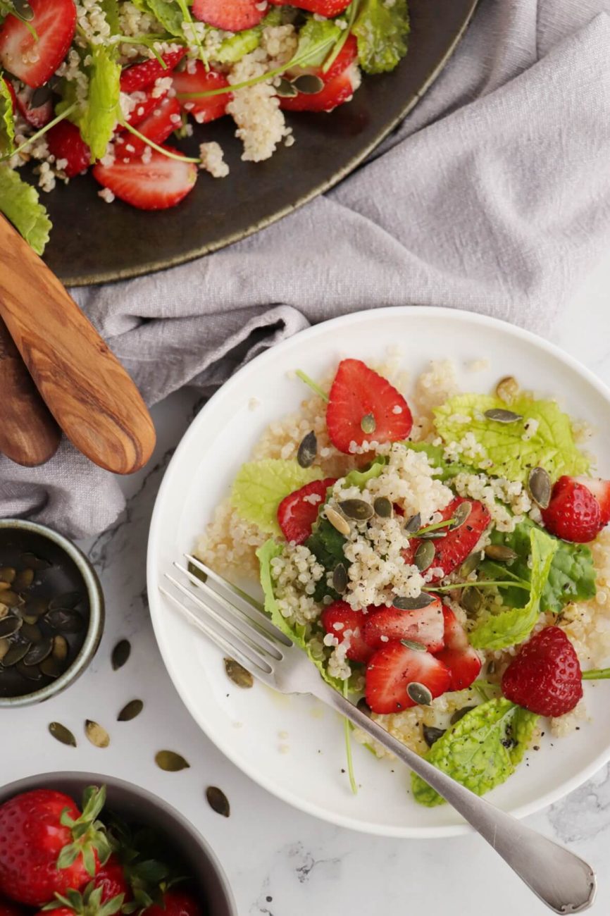 Kale Breakfast Salad with Quinoa & Strawberries Recipe Cook.me Recipes