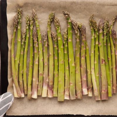 Maple Oven-Roasted Asparagus recipe - step 3
