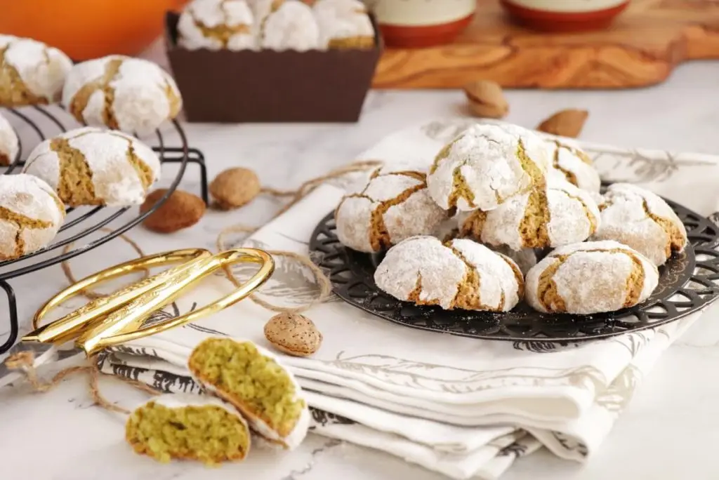 Matcha Amaretti Cookies