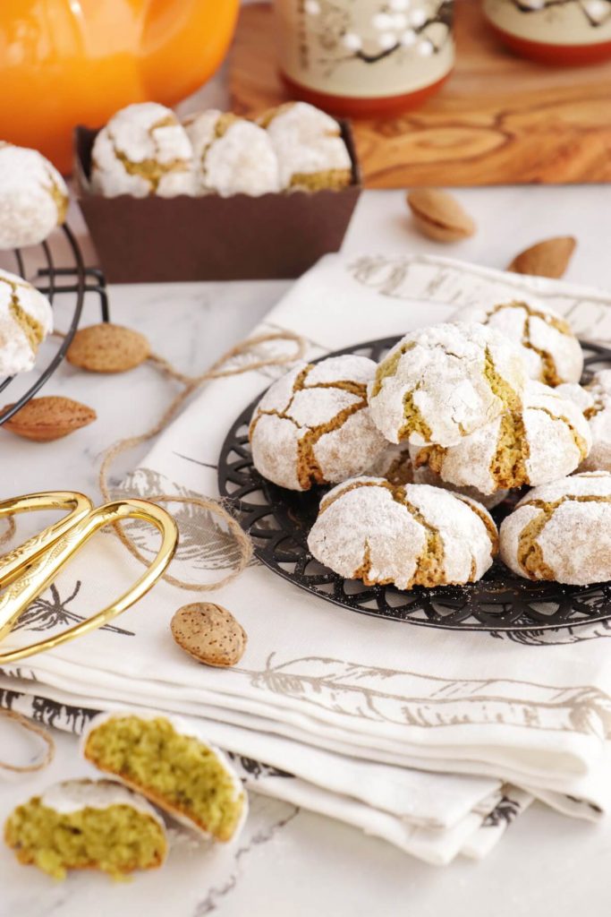 Matcha Amaretti Cookies