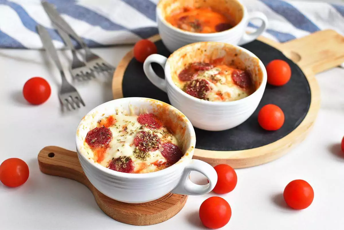 Microwave Mug Pizza