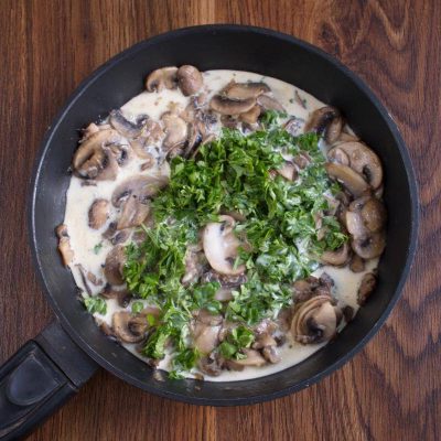 Mini Creamy Mushroom Pies recipe - step 3