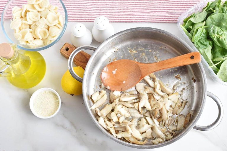 Step 2 - Oyster Mushroom and Spinach Orecchiette