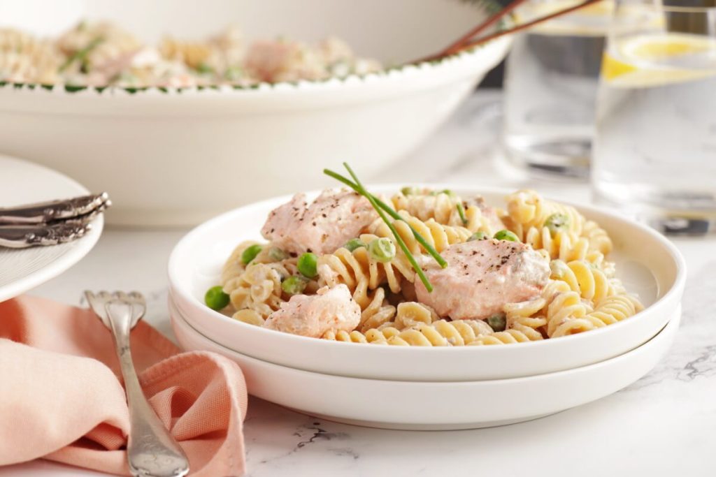 Pasta with Salmon & Peas Recipe-Creamy Pasta with Salmon and Peas-Pasta with Salmon