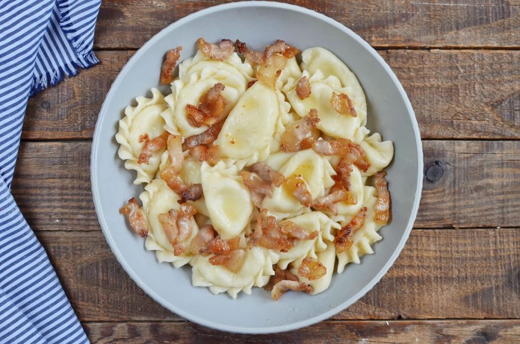 How to serve Cheesy Potato Pierogi (Vareniki)
