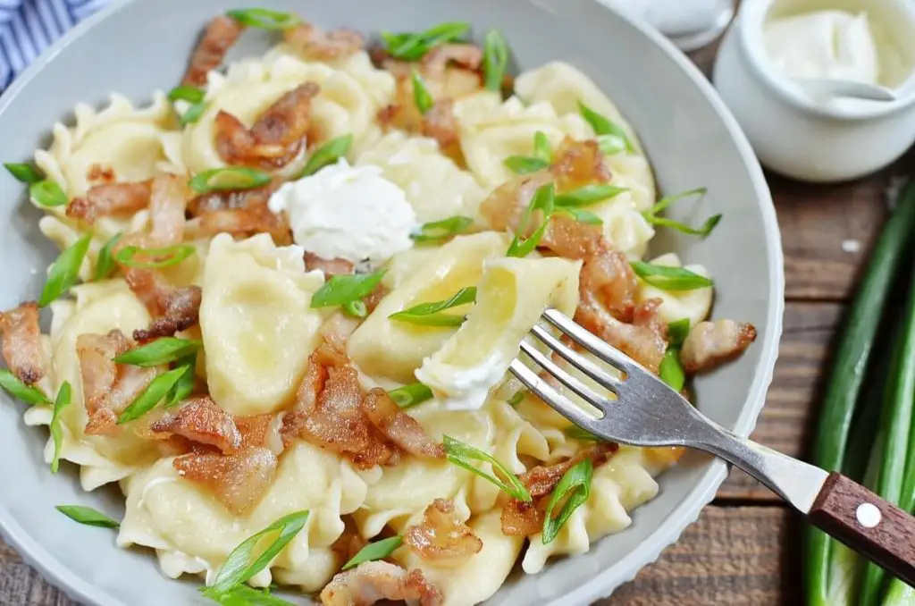 Cheesy Potato Pierogi (Vareniki)