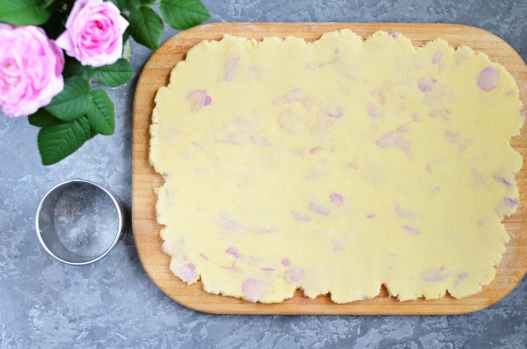 Step 6 - Rose Petal Cookies