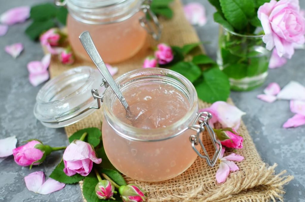 How to serve Rose Petal Honey