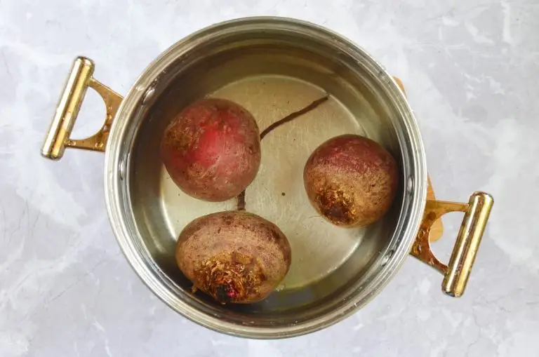 Shuba (Fur Coat Salad) recipe - step 1