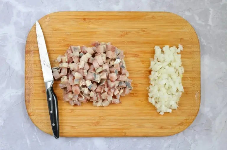 Shuba (Fur Coat Salad) recipe - step 5