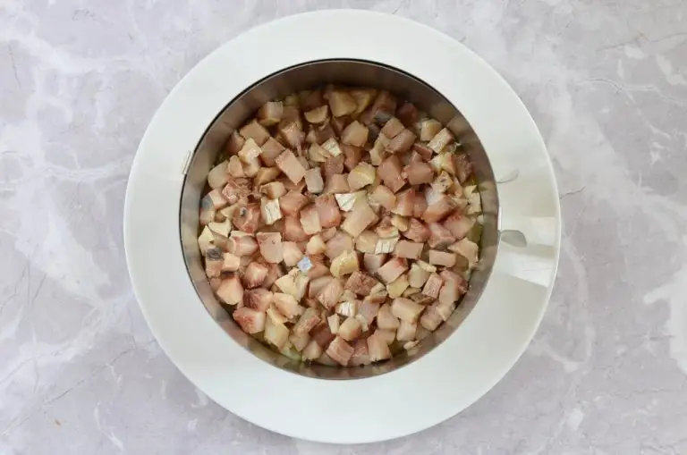 Shuba (Fur Coat Salad) recipe - step 7