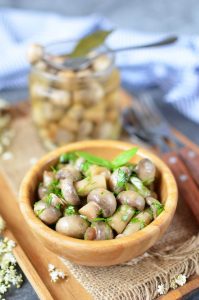 So Easy Pickled Mushrooms