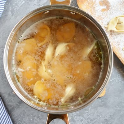 Easy Wonton Soup recipe - step 6