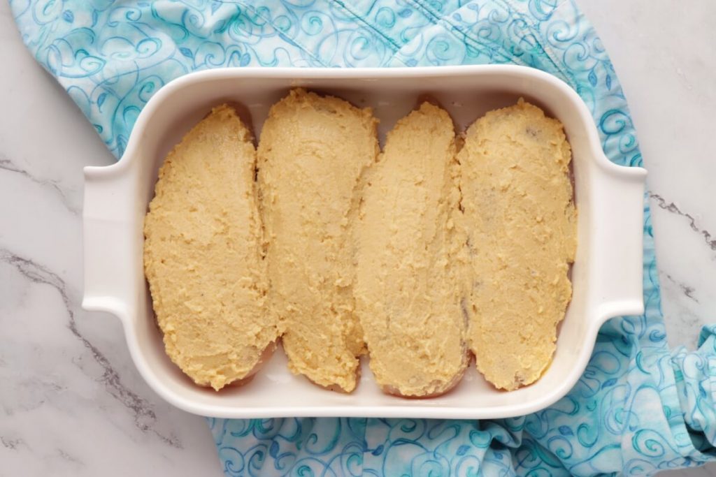 3-Ingredient Hummus-Crusted Chicken recipe - step 4