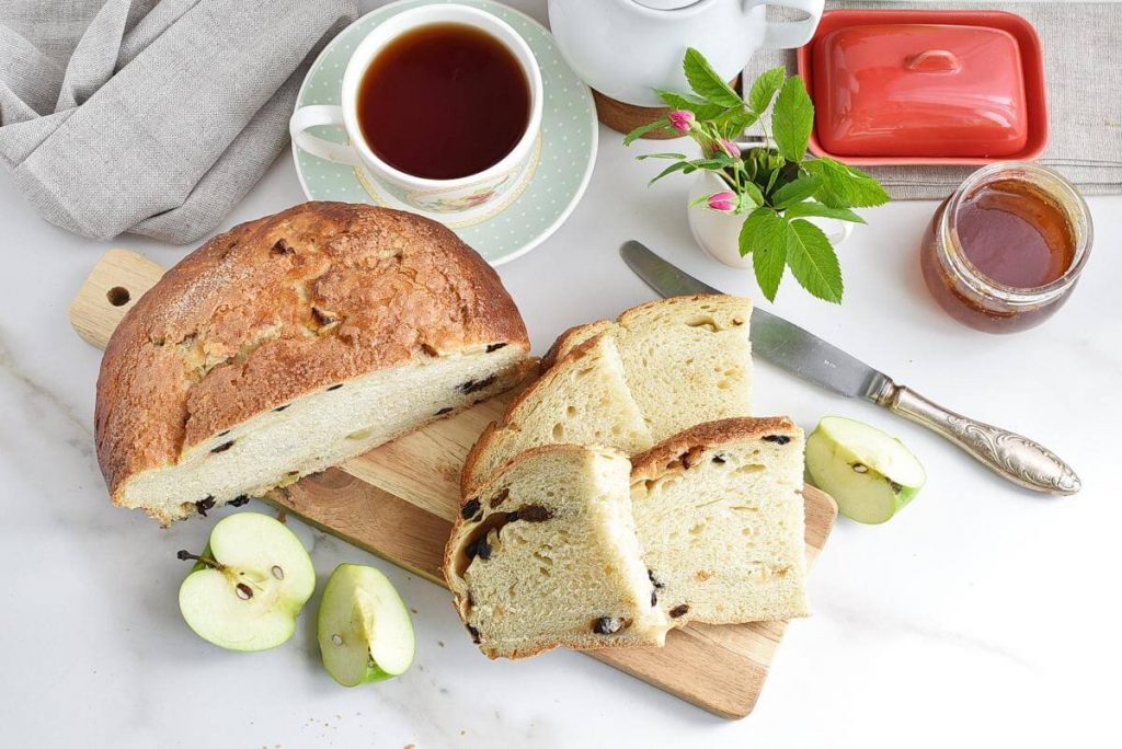 How to serve Apple Raisin Bread