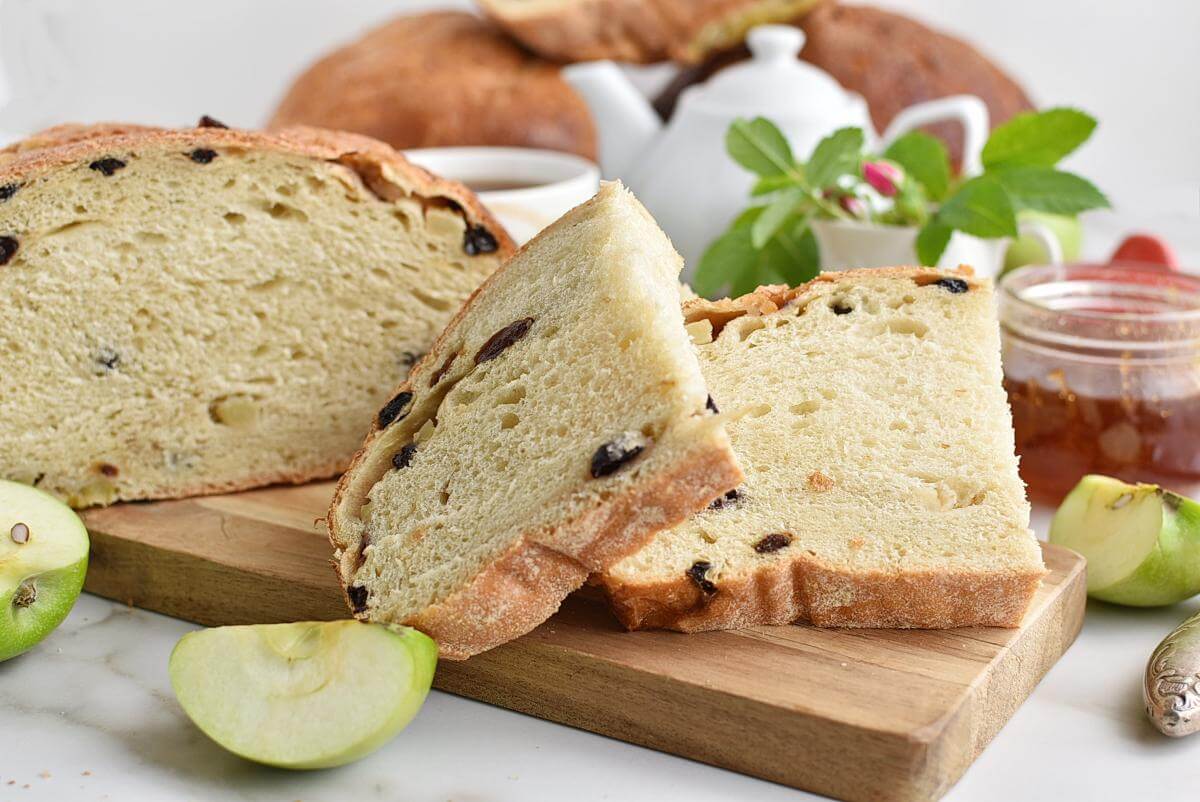 Apple Raisin Bread