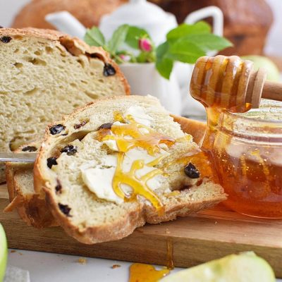 Apple Raisin Bread Recipes–Homemade Apple Raisin Bread– Delicious Apple Raisin Bread