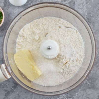 British Cheddar and Rosemary Scones recipe - step 2