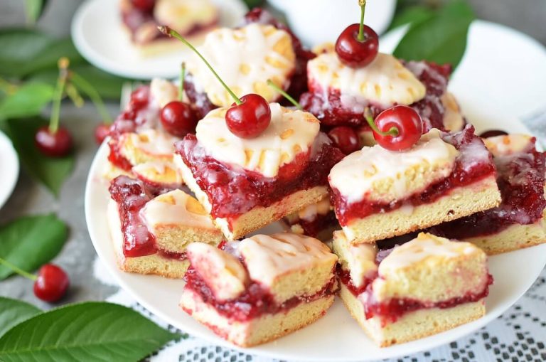 Cherry Kuchen Bars Recipe Cook.me Recipes