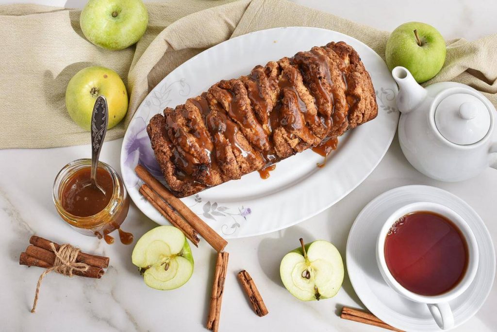 How to serve Caramel Apple Pull-Apart Bread