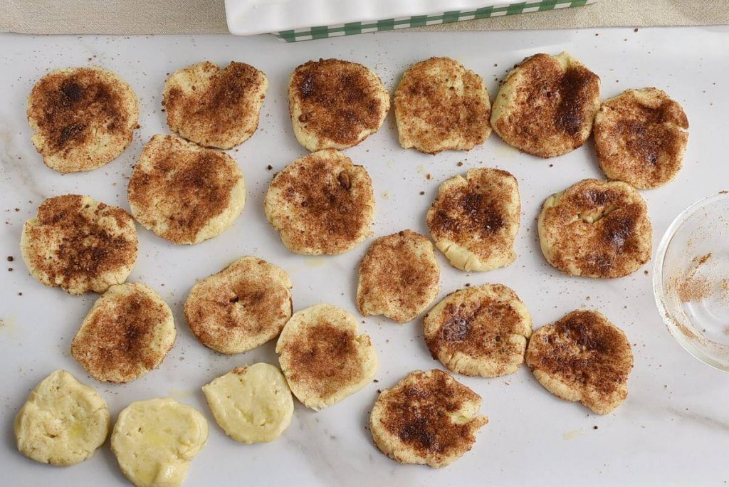 Caramel Apple Pull-Apart Bread recipe - step 4