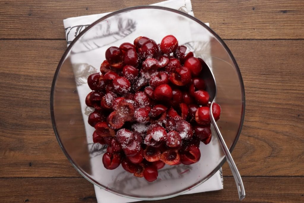Cherry Vanilla Ricotta Crostata recipe - step 6