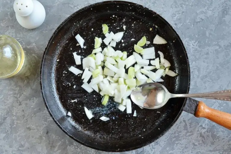 Step 5 - Chicken Cabbage Savory Pirog