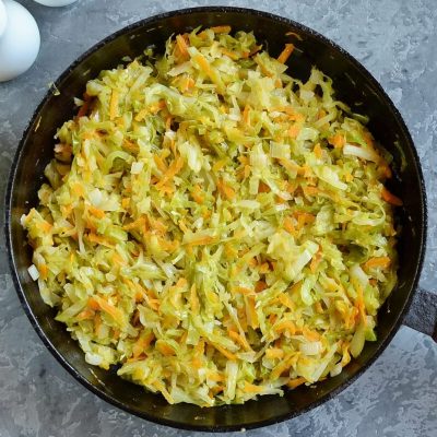 Chicken Cabbage Savory Pirog recipe - step 5