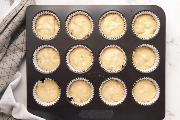 Step 4 - Coffee Cream & Walnut Cupcakes