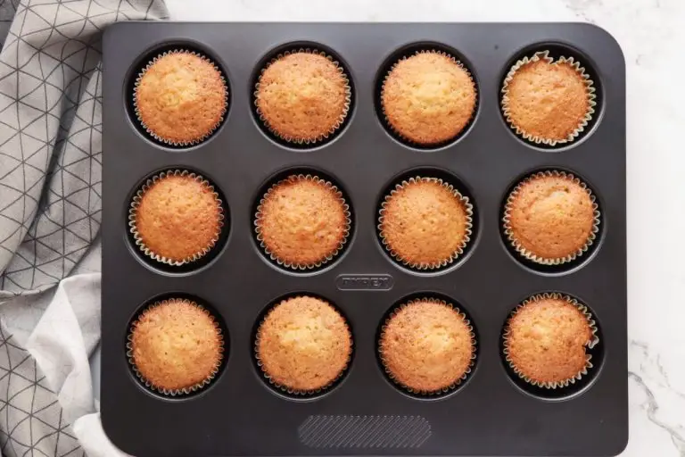 Step 5 - Coffee Cream & Walnut Cupcakes