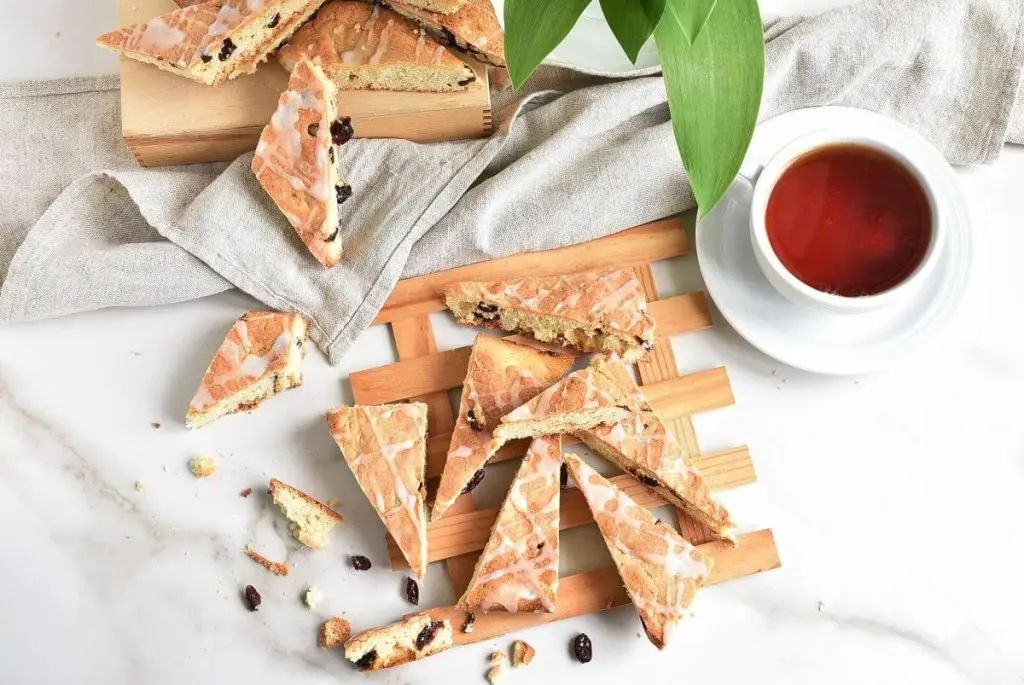 Cranberry Almond Shortbread Bars Recipes–Homemade Cranberry Almond Shortbread Bars–Easy Cranberry Almond Shortbread Bars