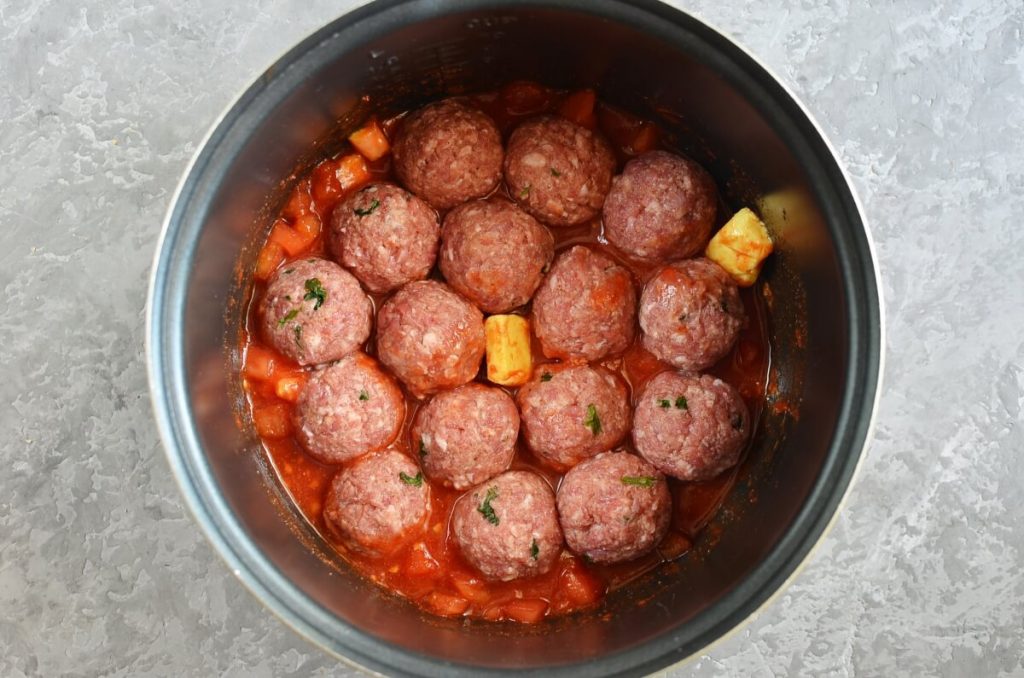 Cumin Spiced Meatballs in Rich Tomato Sauce recipe - step 6