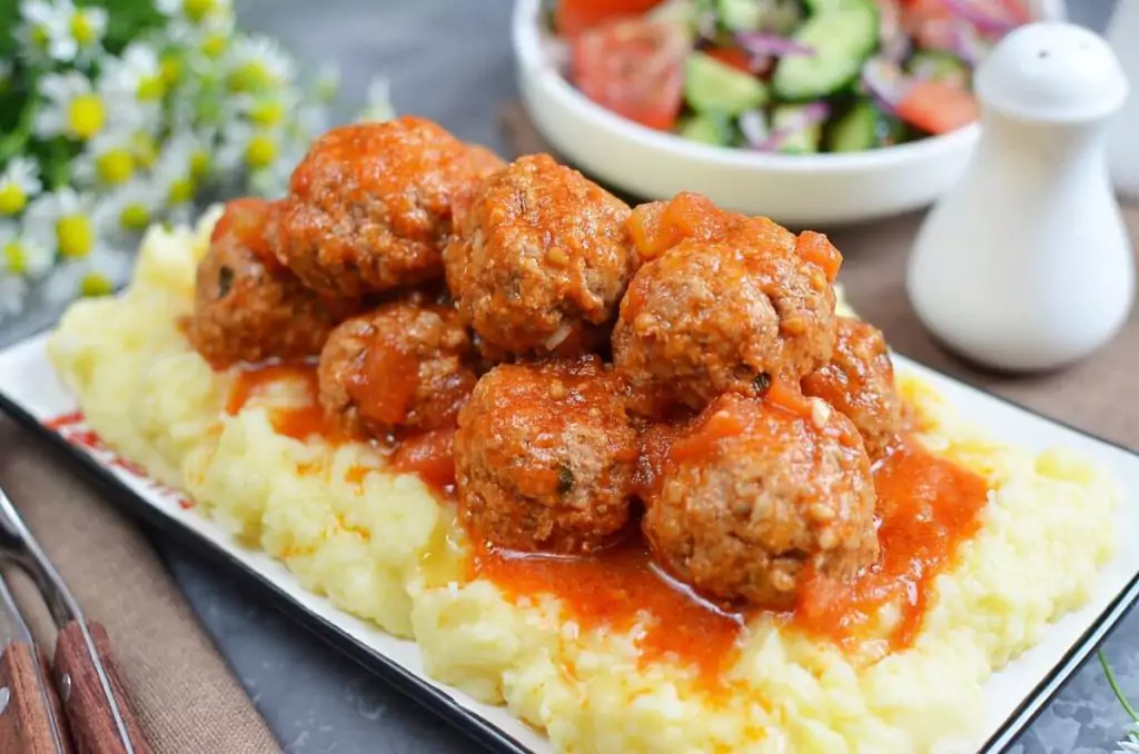 How to serve Cumin Spiced Meatballs in Rich Tomato Sauce