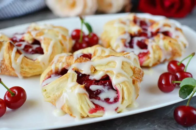 Step 11 - Easy Cherry Turnovers with Puff Pastry