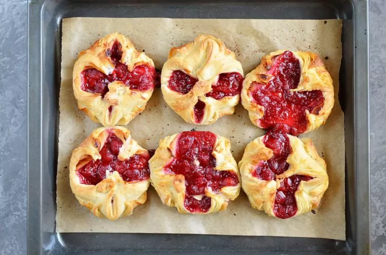 Step 7 - Easy Cherry Turnovers with Puff Pastry