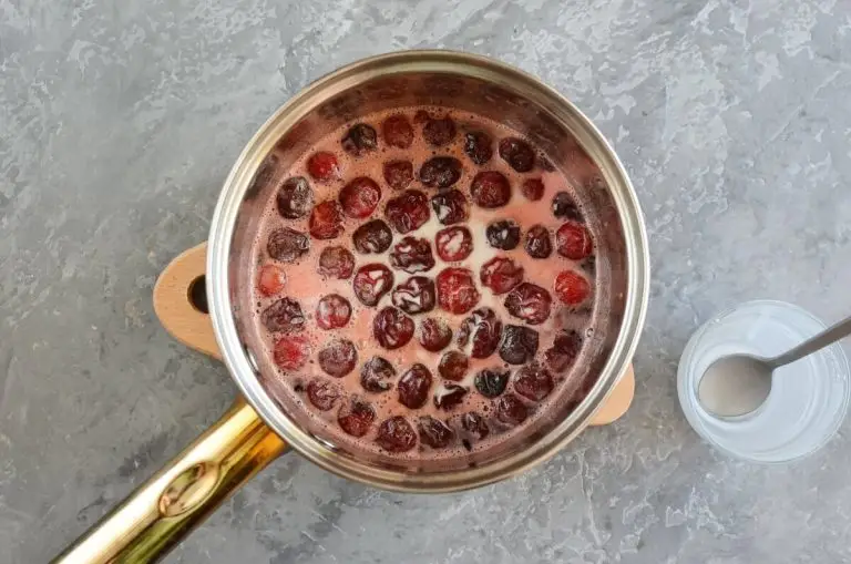 Easy Cherry Puff Pastry Tart recipe - step 2