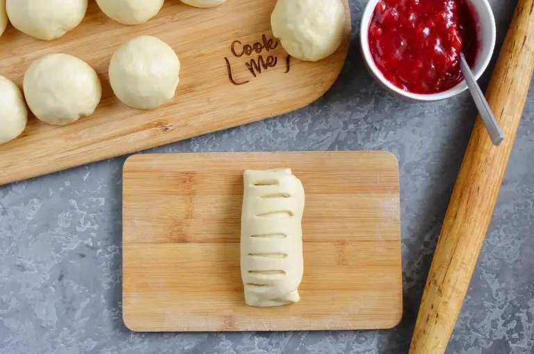 Step 4 - Russian Fruit Piroshki