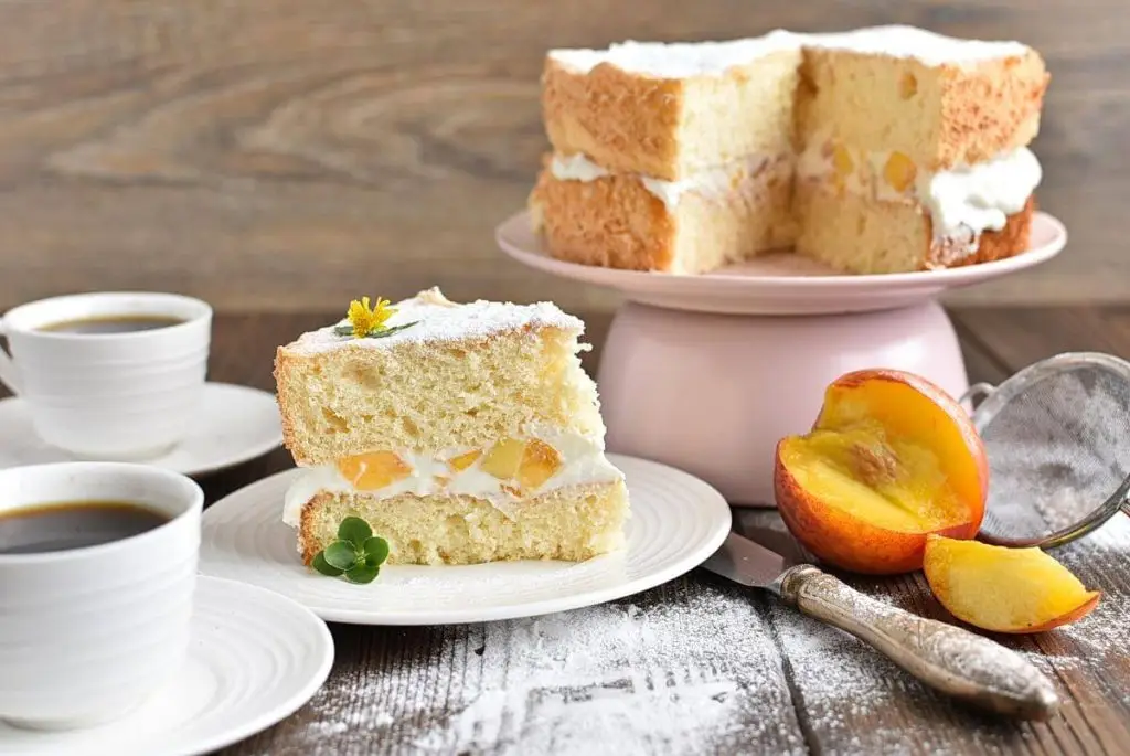 Fruity Sponge Cake