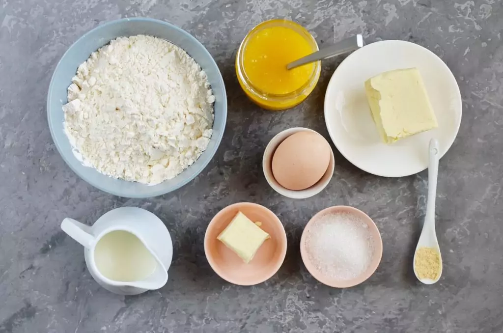 Ingredients for Griddle Scones with Honey
