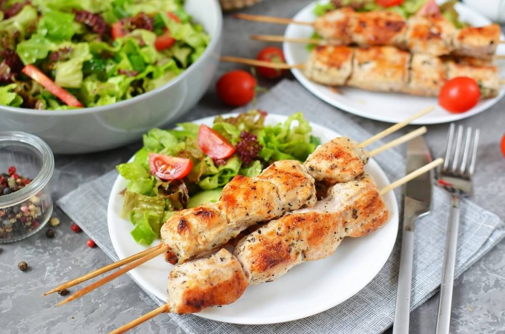 How to serve Italian Chicken Kabobs