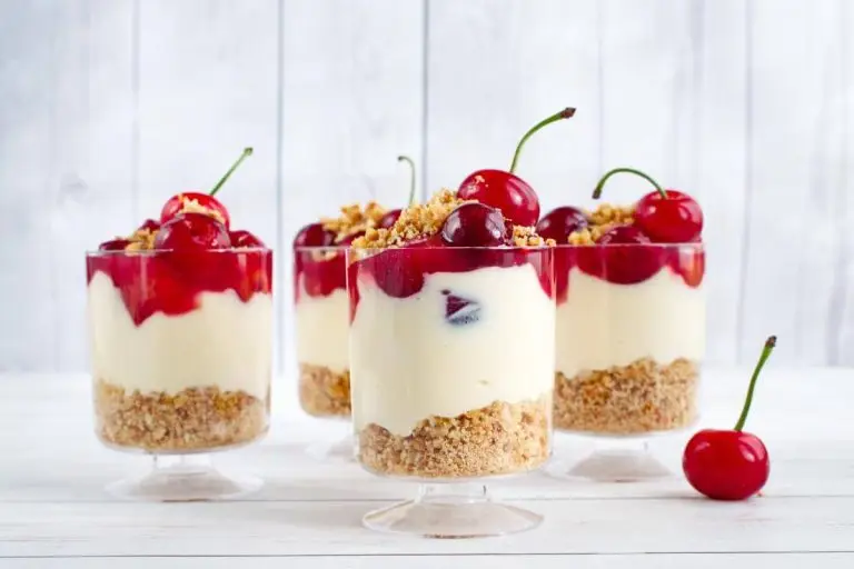 How to serve No Bake Cherry Cheesecake