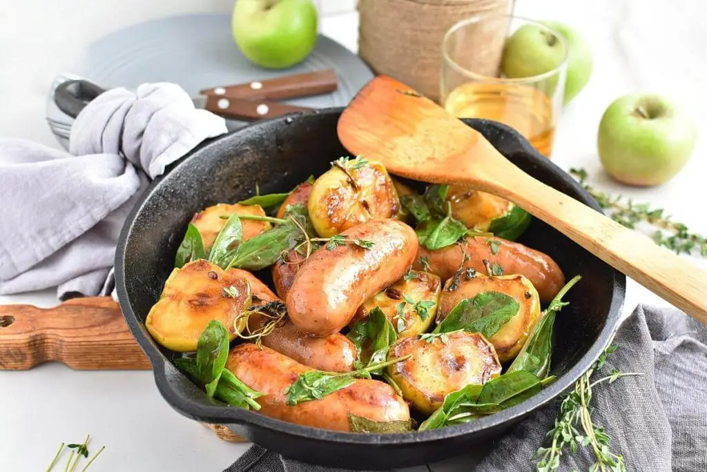 Pan Seared Sausages and Apples