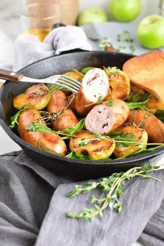 Pan Seared Sausages and Apples